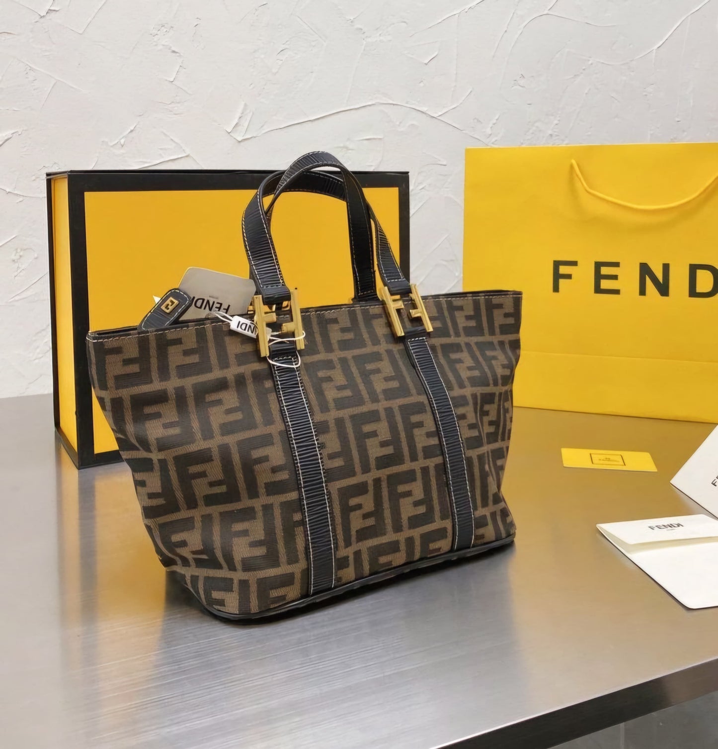 Fendi Shopping