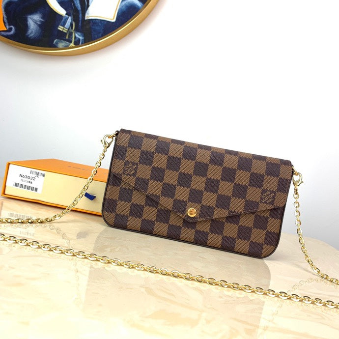 LV POCHETTE FÉLICIE