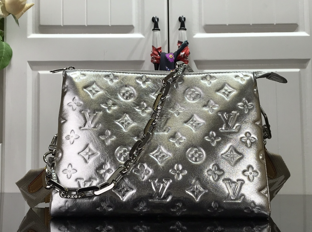 LOUIS VUITTON COUSSIN PM